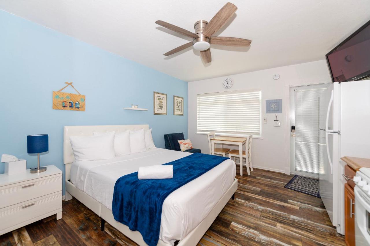 Tropic Isle Boutique Hotel Hollywood Exterior photo