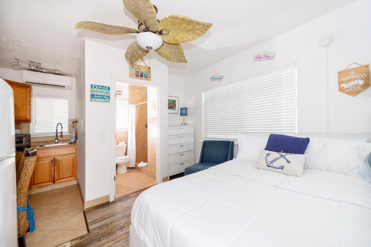Tropic Isle Boutique Hotel Hollywood Exterior photo