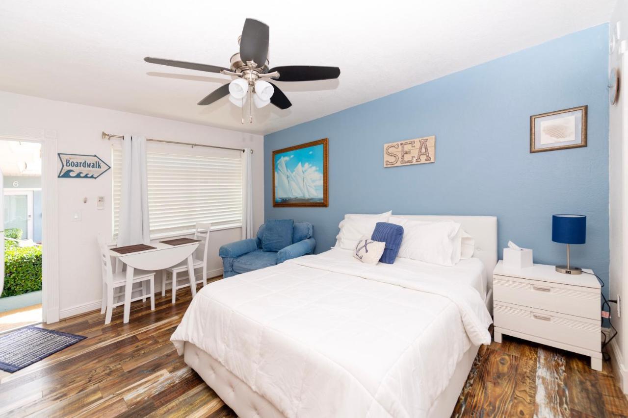 Tropic Isle Boutique Hotel Hollywood Exterior photo